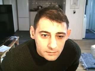 michaelmihai webcam camsoda model stream image