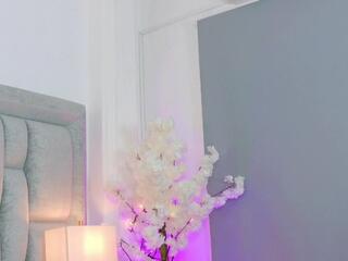 Annie Gills webcam model stream image