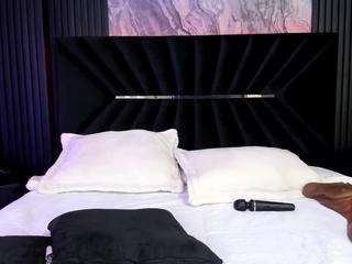 atinxnaugthy webcam model stream image