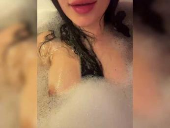 -little--minxxx- webcam model stream image