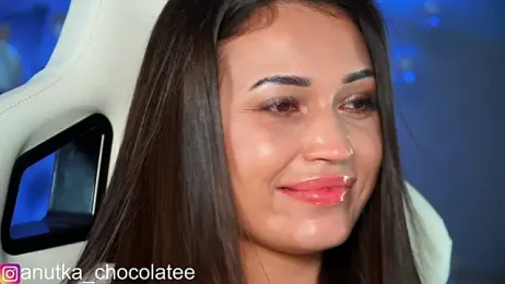 Adel_chocolate_ webcam model stream image