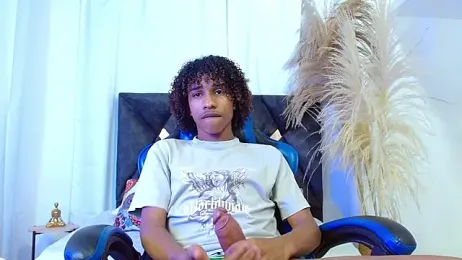 angelll18_ webcam model stream image