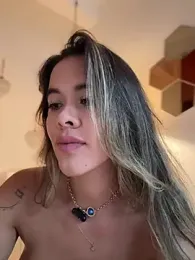 Vista previa de Emilia_Bakerr