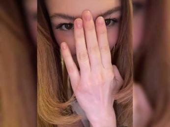 -loveli-di webcam bongacams model stream image