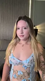 MiaPetit_ webcam model stream image