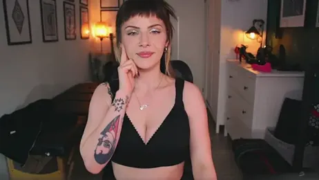 1Sandy webcam stripchat model stream image