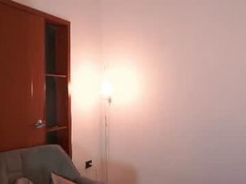 mia_paulina webcam model stream image
