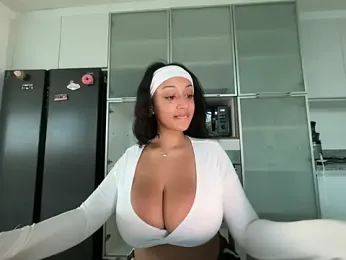 Naomisroom webcam model stream image