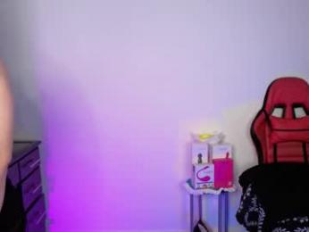 valery_adams1 webcam model stream image