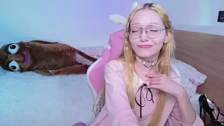 blush webcam model stream image