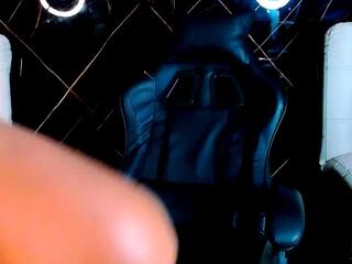 Owen Wolfe webcam model stream image