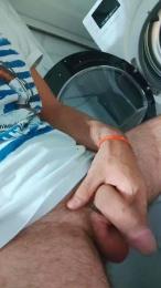 84Koku webcam model stream image