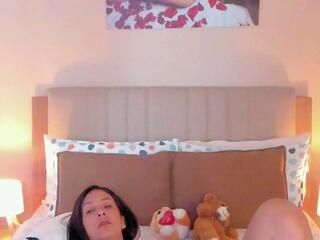 Isa Raven webcam model stream image