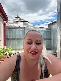SabinaSweety webcam model stream image