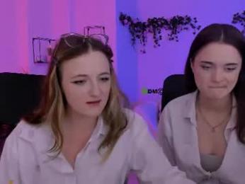 luna_berryy webcam model stream image