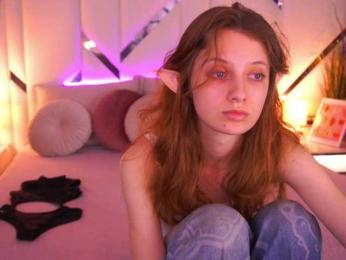 CuteeFoxy webcam bongacams model stream image