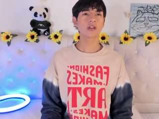 aleaurarashi webcam model stream image