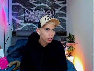 Sky Jules webcam model stream image