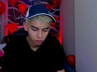 Sky Jules webcam model stream image