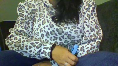 Bustybrunette webcam model stream image