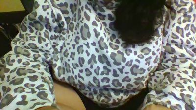 Bustybrunette webcam model stream image