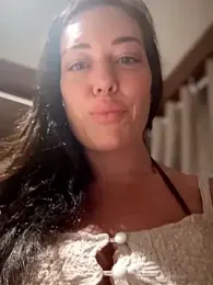 LilliThelo webcam model stream image