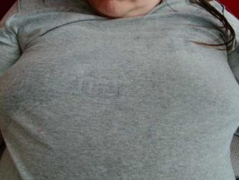 Luci22 webcam model stream image