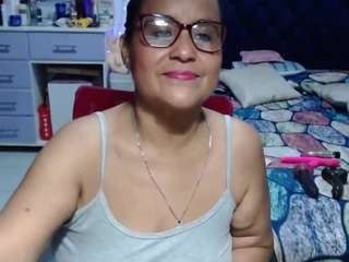 samy-mature webcam model stream image