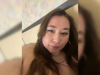 sweetie webcam model stream image