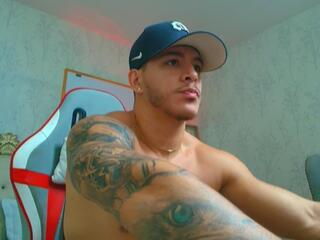 Alan Thompson webcam model stream image