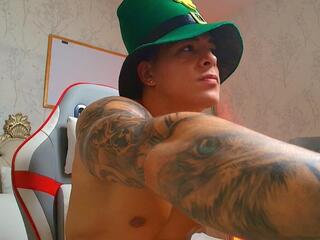 Alan Thompson webcam flirt4free model stream image