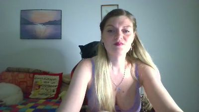 LoveLola26 webcam model stream image