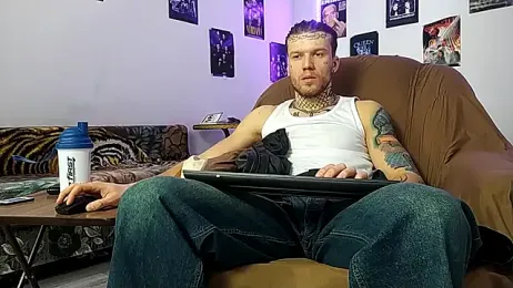 Huntall77 webcam model stream image