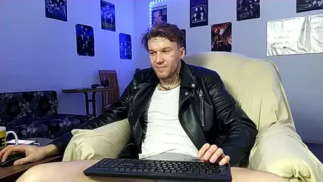 Huntall77 webcam model stream image