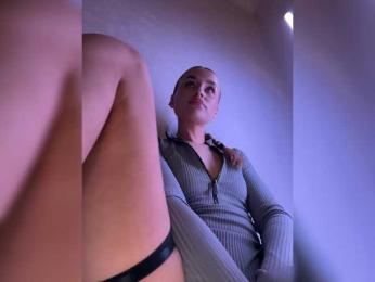 Enchantix webcam model stream image