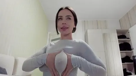 aminaswan_ webcam model stream image