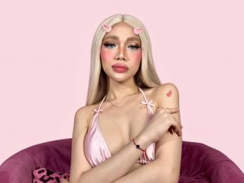 MiraMoxie webcam model stream image