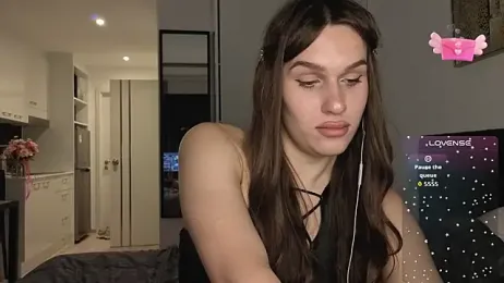 SophieTrner webcam model stream image