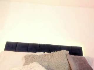 aliceholmes webcam model stream image