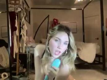 bellaxrxx webcam chaturbate model stream image