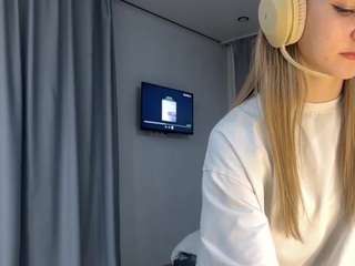 colettebasinski webcam model stream image