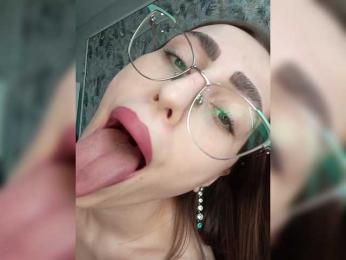 kiska-kira webcam bongacams model stream image