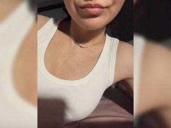 FeeBee webcam model stream image