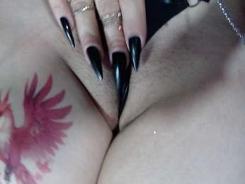 Lucy-mature webcam model stream image