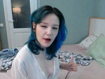 Hugo-Min webcam model stream image