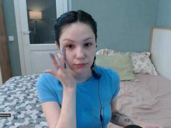 Hugo-Min webcam model stream image
