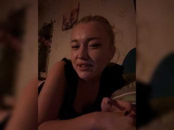 lyalyavivi webcam model stream image