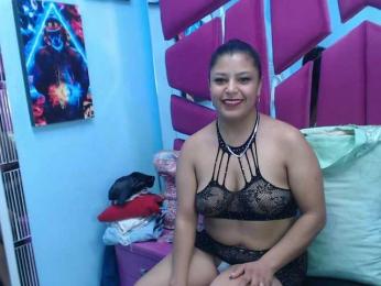 CAROLINASUAREZ webcam bongacams model stream image