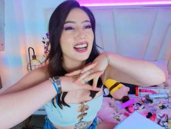 MiiaParis webcam model stream image