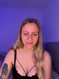 lunawolf21 webcam model stream image